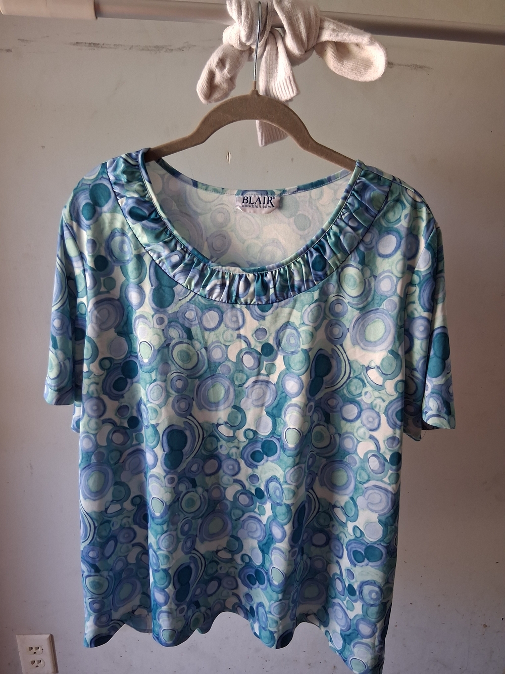 Blair Blue and Green Circular Print Short-Sleeve Top